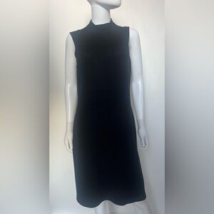 St. John Collection Black Santana Knit Sheath Dress Size 8 Made in USA Fall 2008